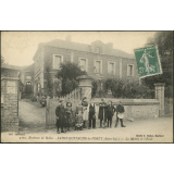 Environs de Bolbec, Saint-Eustache-la-Forêt : La Mairie et l'Ecole