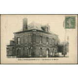 Nesle-Normandeuse : Les Ecoles et la Mairie
