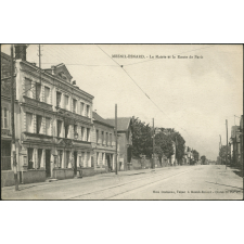 Mesnil-Esnard : La Mairie et la Route de Paris