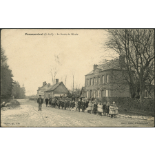 Pommeréval : La Sortie de l'Ecole