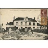 Sainte-Marguerite-sur-Duclair : La Mairie et école de Garçons