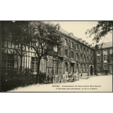 Rouen, Communauté de Jésus-Christ Bon-Pasteur : Bâtiment des pénitentes, vu de la chapelle