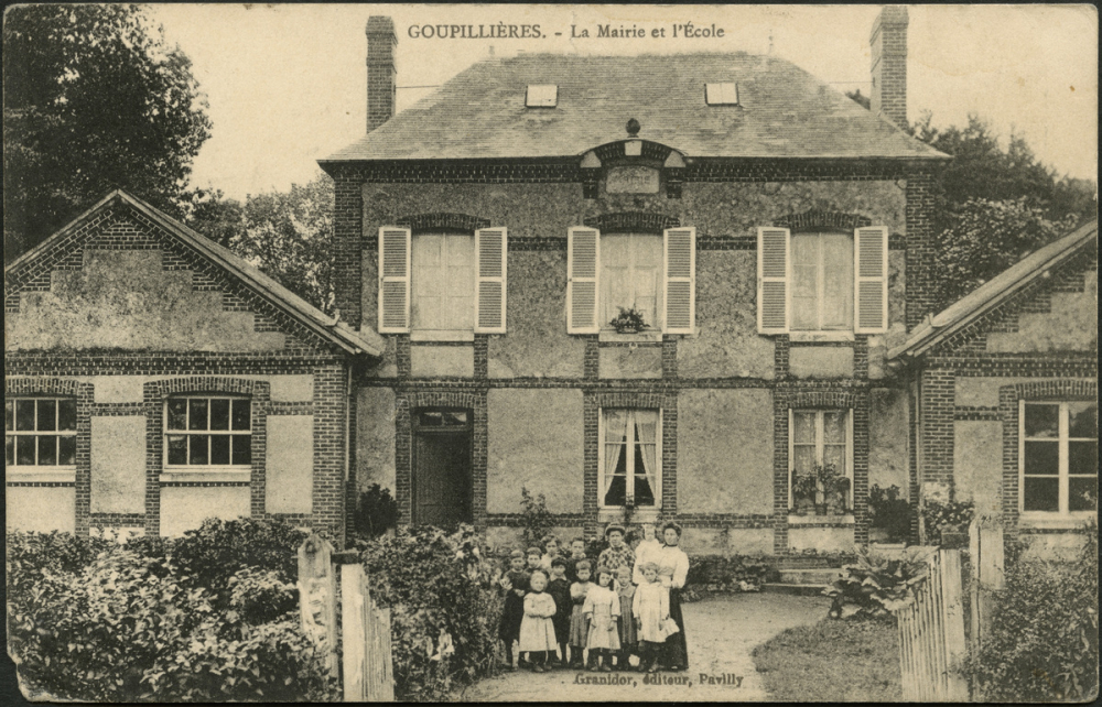Goupillières : La Mairie et l'Ecole