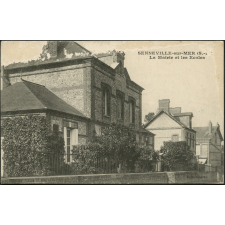 Senneville-sur-Mer : La Mairie et les Ecoles