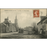 Fresnoy-Folny : La Place et la Mairie-Ecole