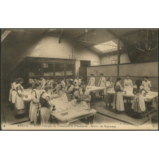 Rouen : Ecole Pratique de Commerce et d'Industrie - Atelier de Repassage
