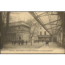 Rouen : Ecole Pratique de Commerce et d'Industrie - La Cour de Récréation