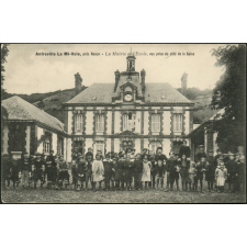 Amfreville La Mi-Voie : La Mairie et l'Ecole