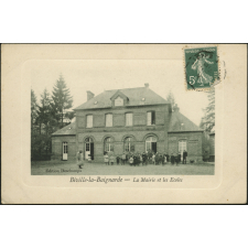 Biville-la-Baignarde : La Mairie et les Ecoles