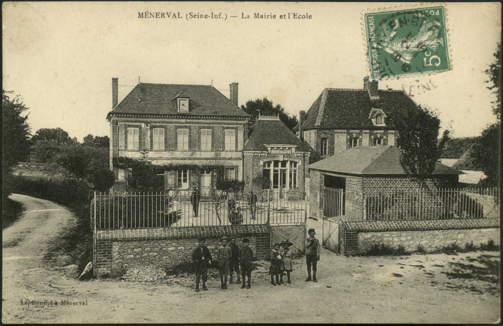 Ménerval : La Mairie et l'Ecole