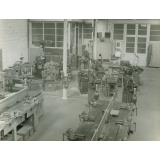 Ecole industrielle de Rouen (EIR). Atelier mécanique avec des étaux-limeurs