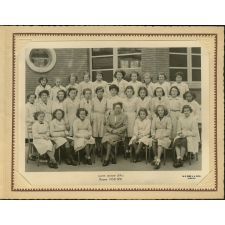 Photo de classe. Lycée Jeanne d'Arc, Rouen. 1950-51