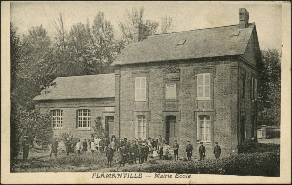 Flamanville : Mairie Ecole