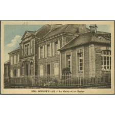 Gonneville : La Mairie et les Ecoles