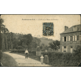 Avesnes-en-Val : L'Ecole et la Route de Fresnoy