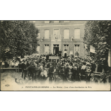 Fontaine-Le-Bourg : La Mairie - Jour d'une distribution de Prix