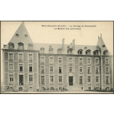 Mont-Cauvaire, Le Collège de Normandie : La Maison des pommiers