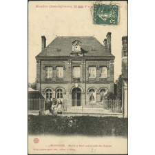 Mesnières : Mairie et Ecole communale des Garçons