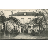 Environs de Lillebonne, Petiville : La Mairie et l'Ecole