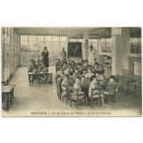Bagneux - Cité du Champ des Oiseaux : Le Jardin d'Enfants.
