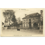 7 - Montsecret (Orne) - La Mairie et les Ecoles.