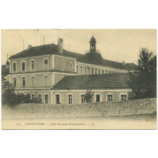 105 - Angoulême - Ecole Normale d'Institutrices.