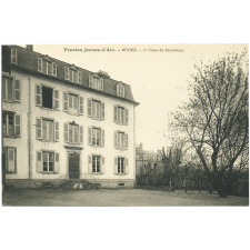 Pension Jeanne-d'Arc - Rodez - 1re Cour de Récréation.