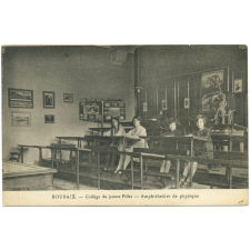 Roubaix - Collège de jeunes Filles - Amphithéâtre de physique.