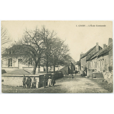 3 - Civry - L'Ecole Communale.