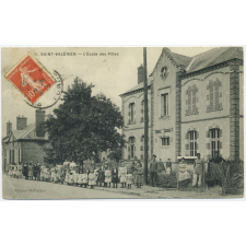 11 - Saint-Valérien - L'Ecole des Filles.