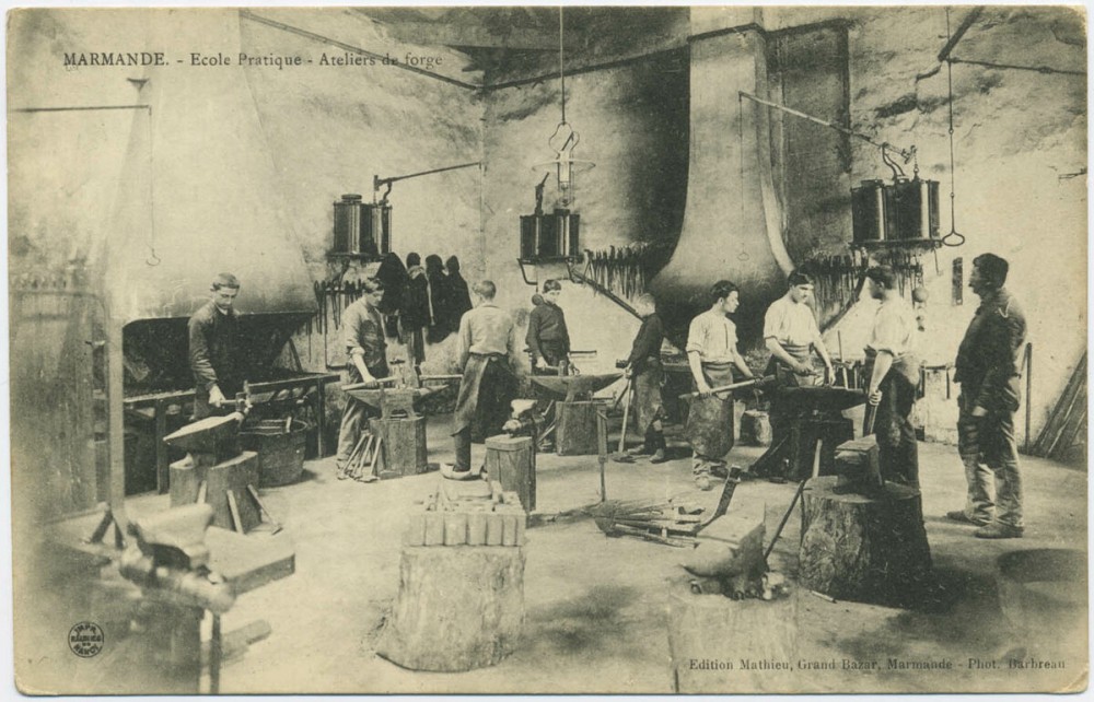 Marmande - Ecole Pratique - Ateliers de forge.