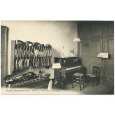 Pension Jeanne-d'Arc - Rodez - Une Salle de Musique.