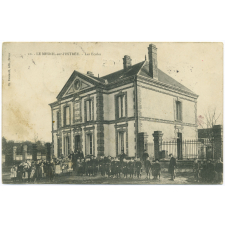 10 - Le Mesnil-sur-l'Estrée - Les Ecoles.