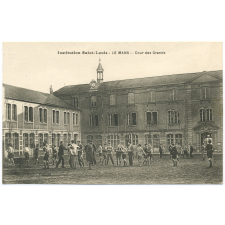 Institution Saint-Louis - Le Mans - Cour des Grands.