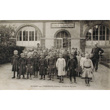 Nogent-sur-Vernisson (Loiret) - Ecole de Garçons.