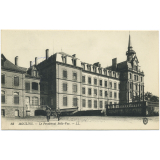 83 - Moulins - Le Pensionnat Belle-Vue.
