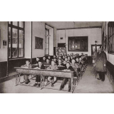 Orphelinat Saint-Michel par Langonnet (Morbihan) - Une Classe.