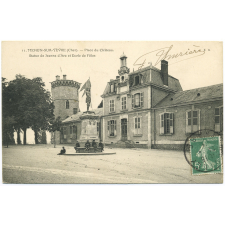 11 - Mehun-sur-Yèvre (Cher) - Place du Château - Statue de Jeanne d'Arc et Ecole de Filles.