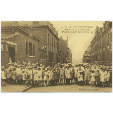 14 - Haubourdin - Rue de la Deûle et Pensionnat Jules Ferry.
