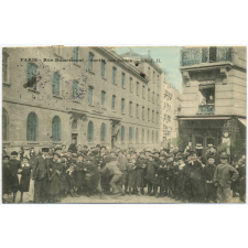 Paris - Rue Damrémont - Sortie des Ecoles.