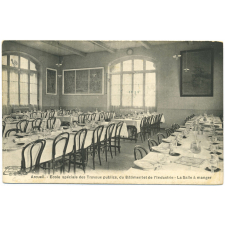 Arcueil - Ecole spéciale des Travaux publics, du Bâtiment et de l'Industrie - La Salle à manger.