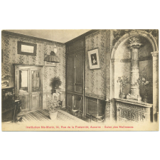 Institution Ste-Marie, 14, Rue de la Fraternité, Auxerre - Salon des Maîtresses.