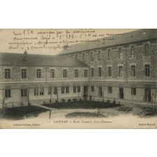 1 - Savenay - Ecole Normale, Cour d'Honneur.