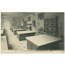 Paris - Ecole Nationale d'Arts et Métiers - Laboratoire de Chimie.