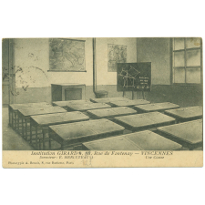 Institution Girard - 88, Rue de Fontenay - Vincennes - Directeur: E. Merluzeau - Une Classe.