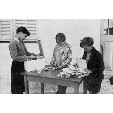 École Freinet - Vence (Alpes-Maritimes) - Travail au fichier.