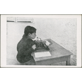 École Freinet - Vence (Alpes-Maritimes) - Apprenti dactylo.