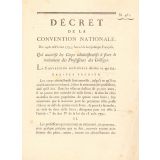 Décret de la convention nationale qui autorise les corps administratifs à fixer le traitement des professeurs des collèges.