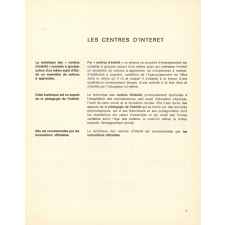 Pour une éducation d'éveil. 2e cahier. Les centres d'intérêt.