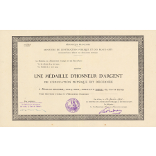 Diplôme de Médaille d'Honneur d'Argent de l'Education physique.